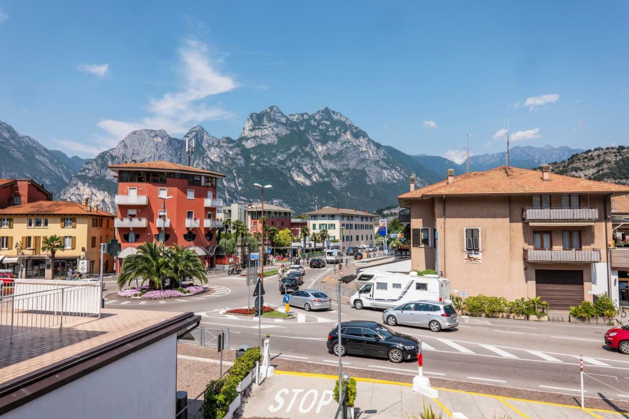 Sun Apartment Torbole Sul Garda Exterior photo